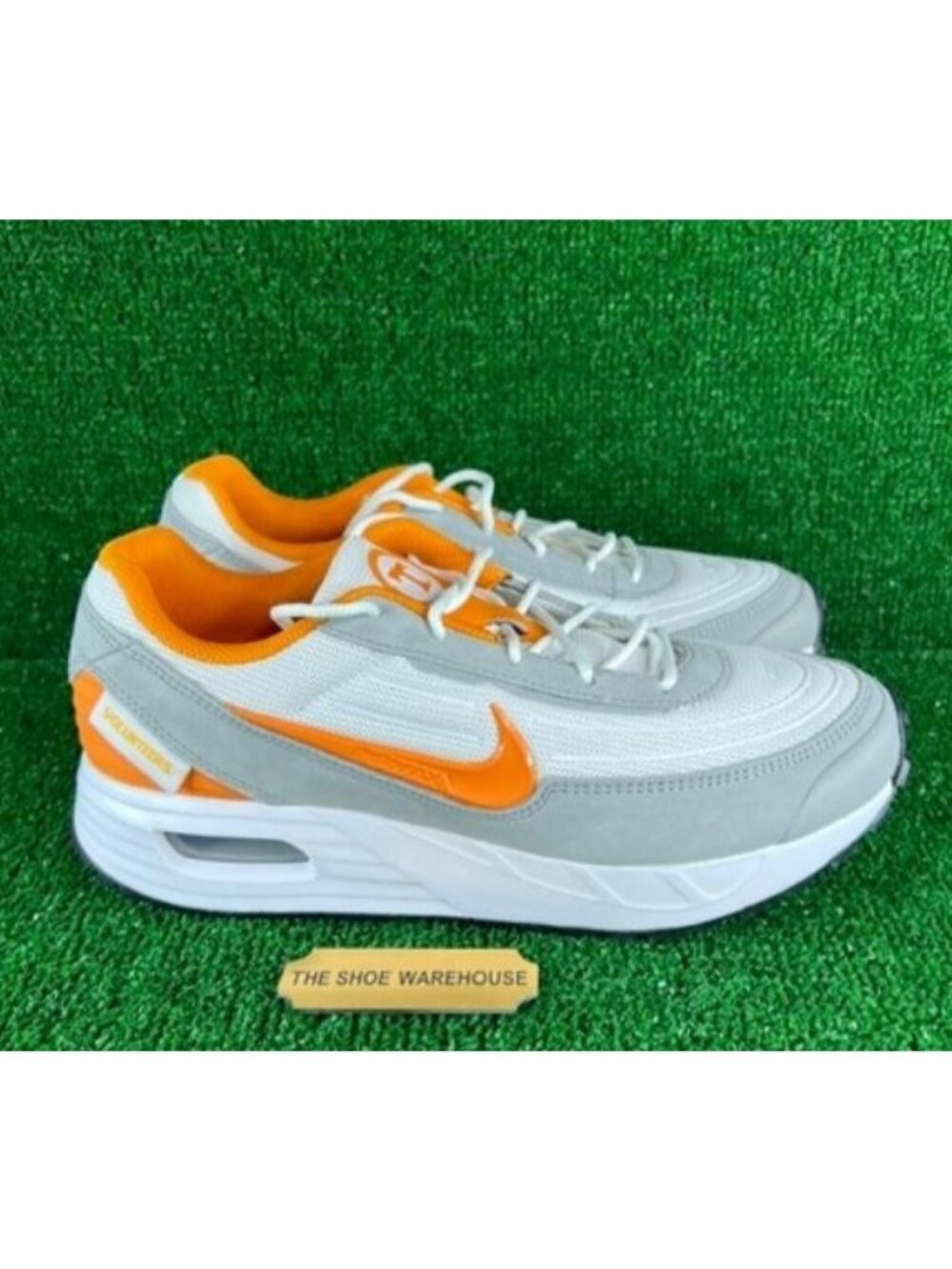 Men's Nike College Air Max Verse x Tennessee Vols Shoes IB3221-100 Size 8.5
